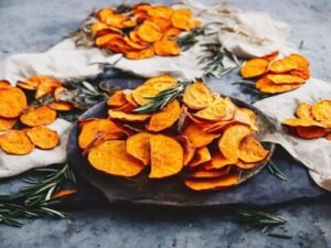 garlic and rosemary sweet potato chips